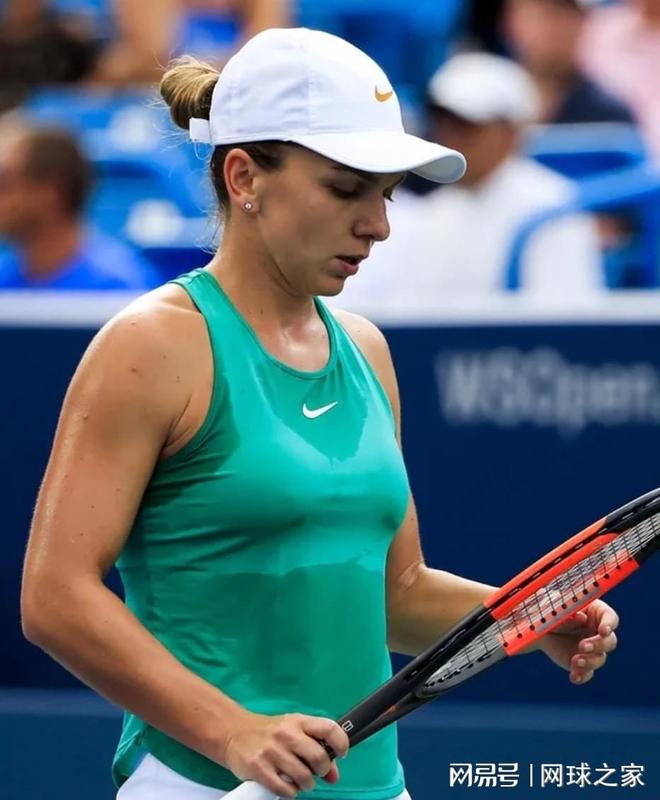 腰或右路位 腰或右路位