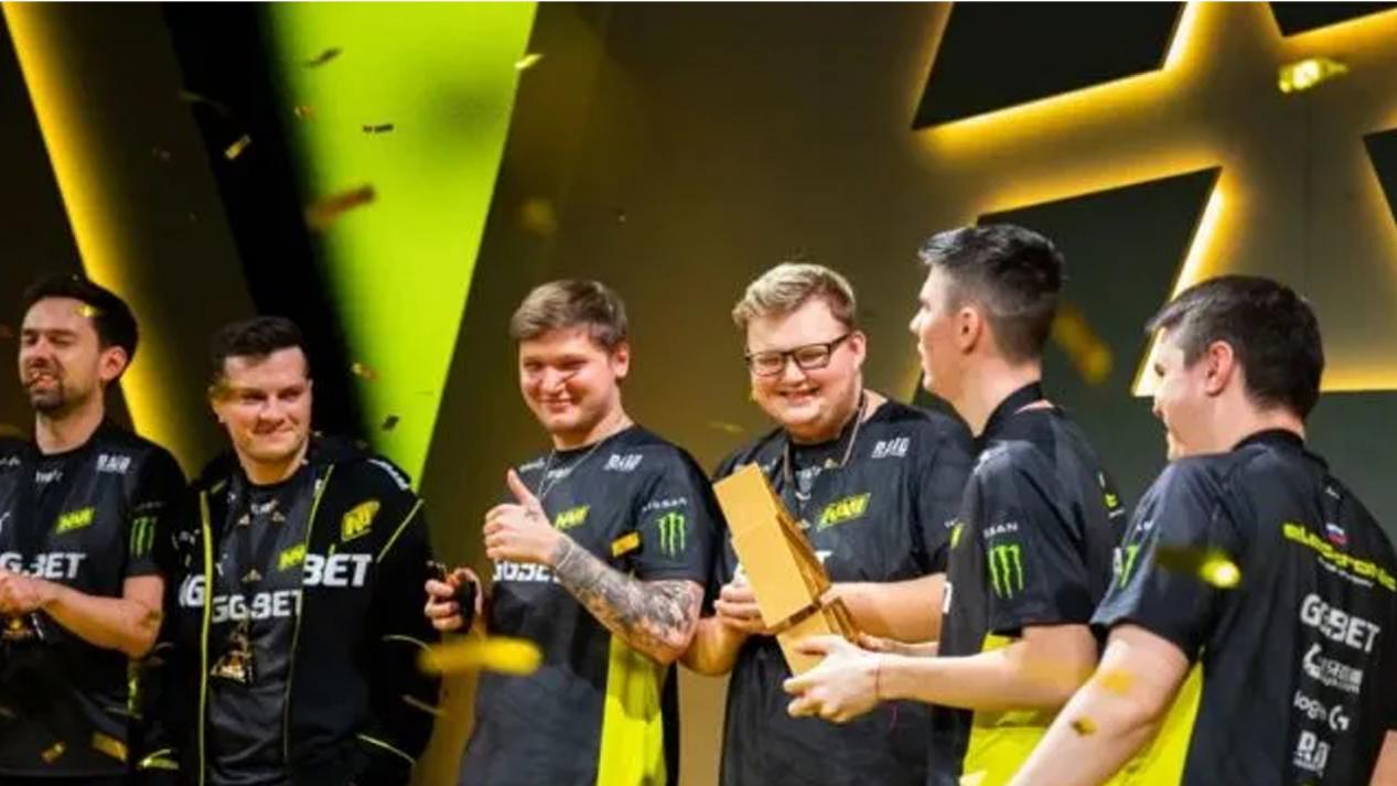 队友的直塞 队友的直塞