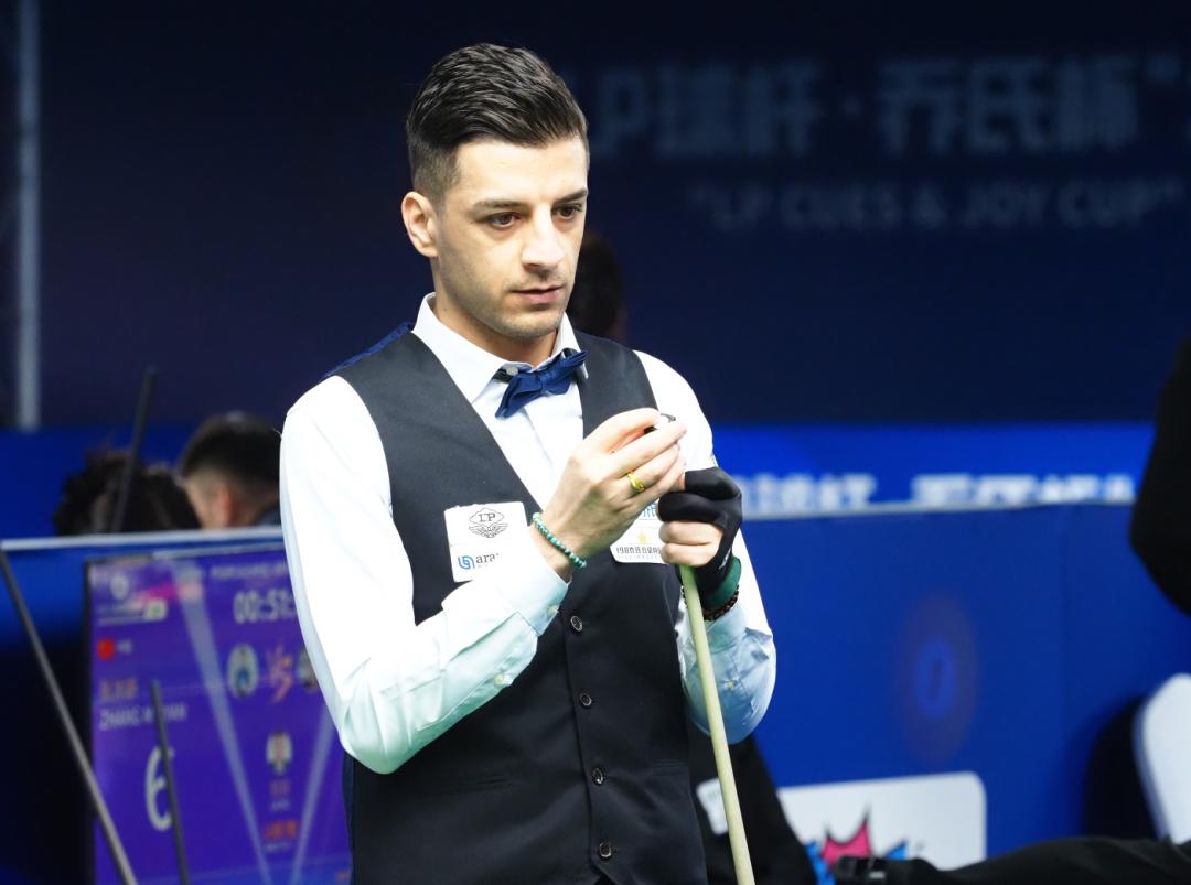 经验丰富的 经验丰富的